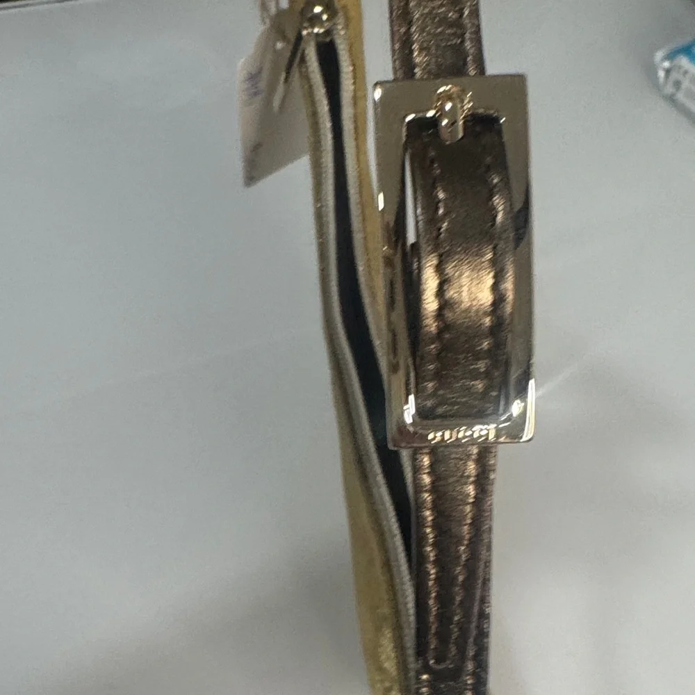 Gucci Gold GG Metallic Gold Half Moon Hobo Shoulder bag aka pouchette - Picture 7 of 12